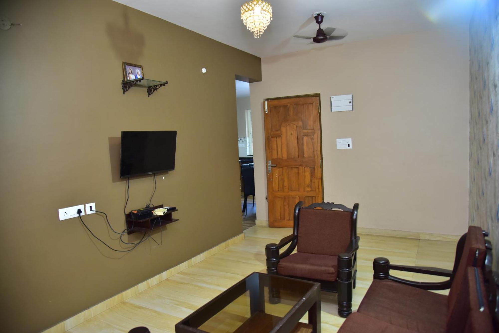 Fieldstone Lovely 2 Bhk Ac Apartment Talaulim Номер фото